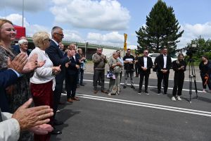 W uroczystości wzięli też udział m.in. radni gminni, sołtys Lubicza Dolnego z radą, właściciel i pracownicy wykonawcy firmy...