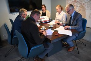 Podpisanie umów na przebudowę ulic w Lubiczu Górnym