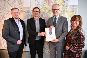 Podpisanie umów na przebudowę ulic w Złotorii