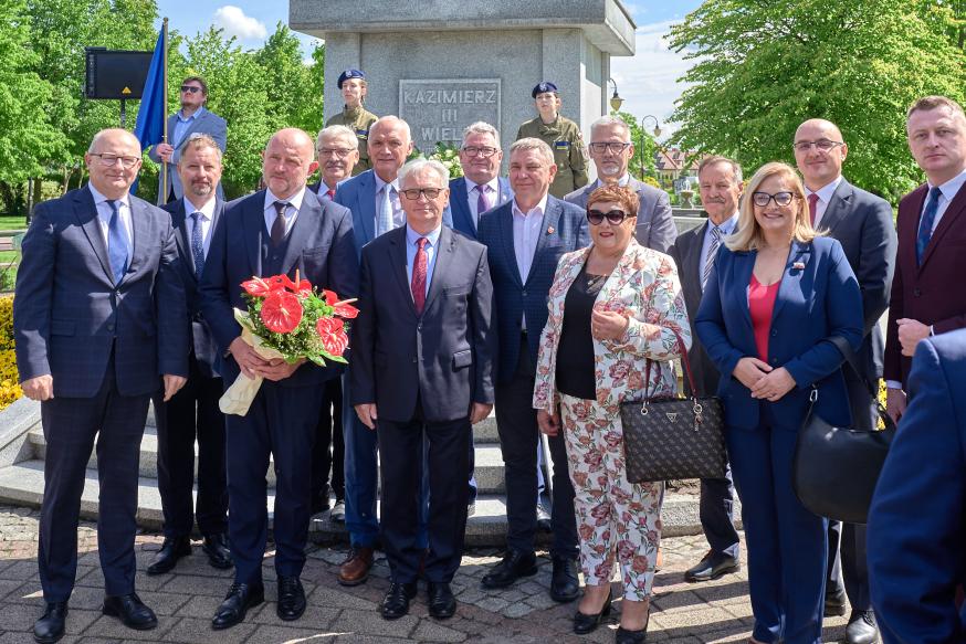 Zasłużeni samorządowcy z gminy Lubicz i powiatu. Fot. Olek Urbański